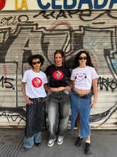 Cargar imagen en el visor de la galería, Camiseta “Chula y Gata” blanca
